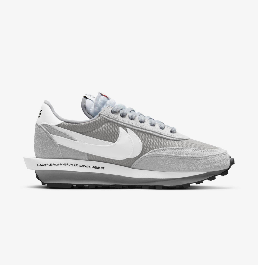 sacai snkrs