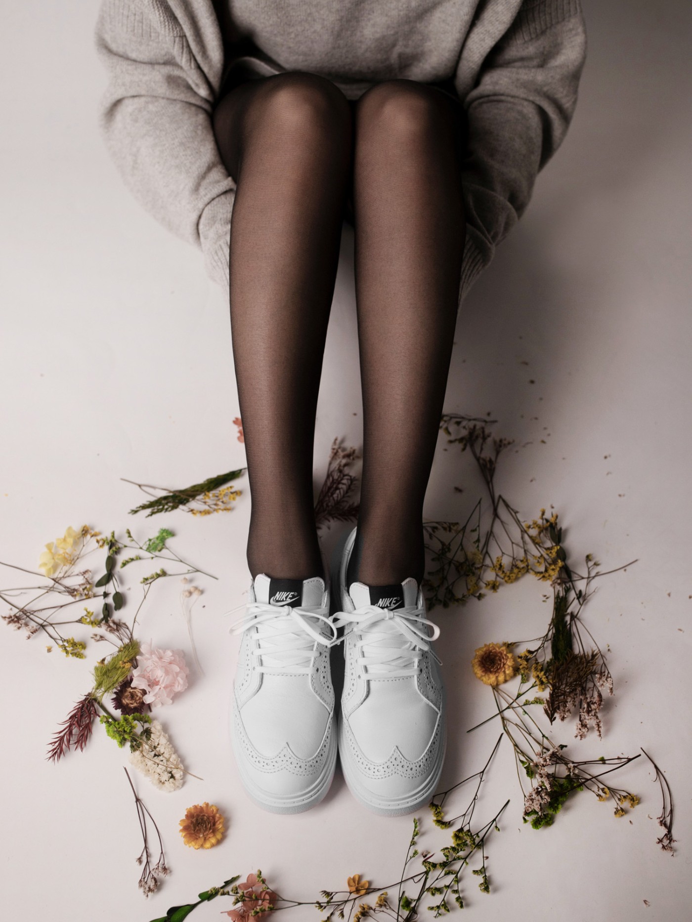 权志龙xnike搭黑丝yyds这鞋我想放大看要买可以再等等