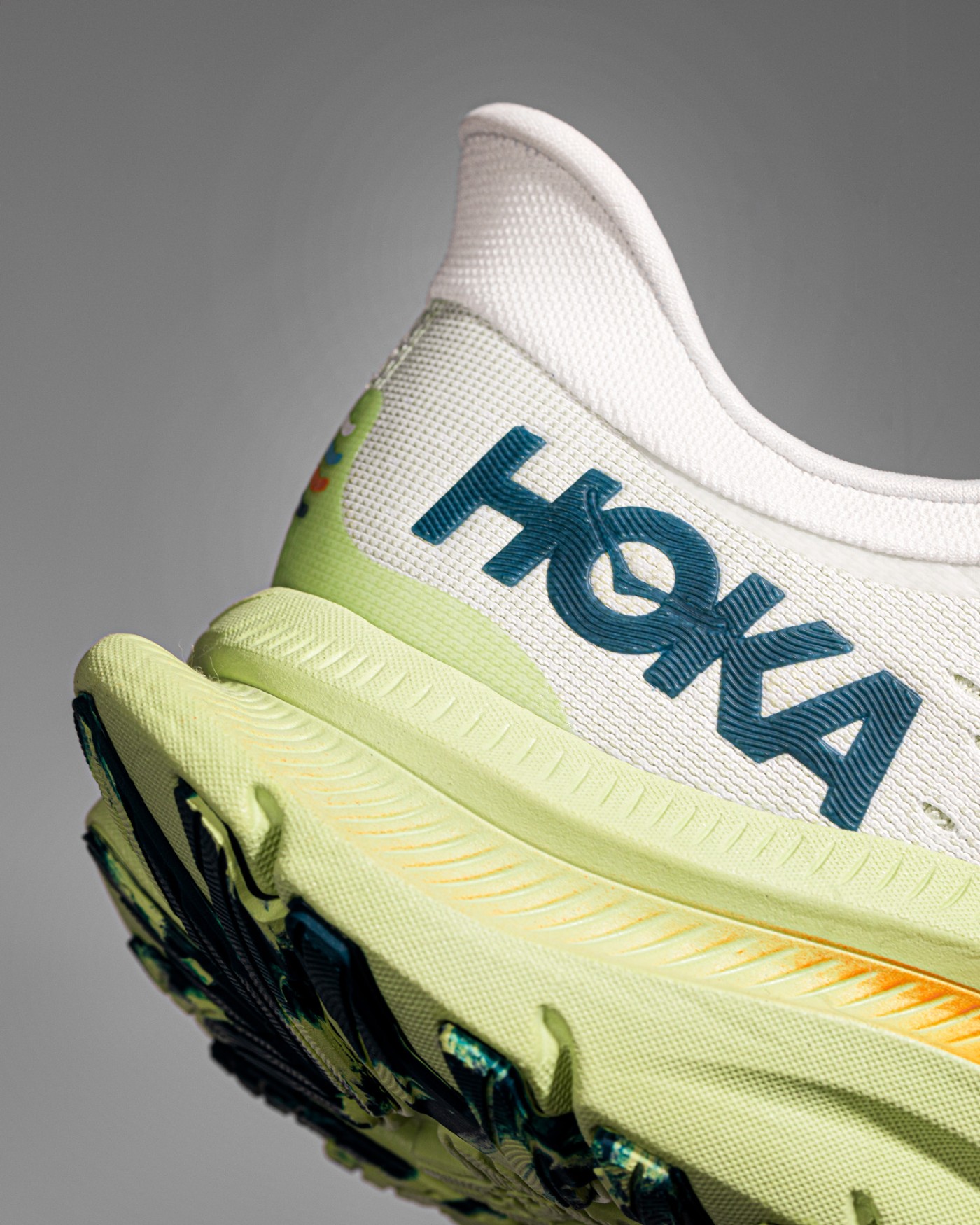 真正的全能鞋款hoka全新跑鞋率先开箱