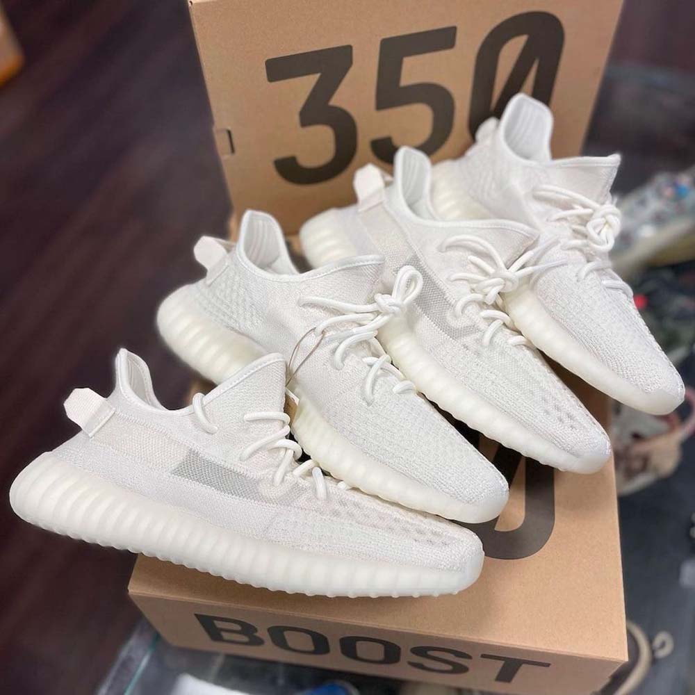 新黑武士」Yeezy 350 V2 上脚图首次曝光！是你的必入款吗？ 球鞋资讯