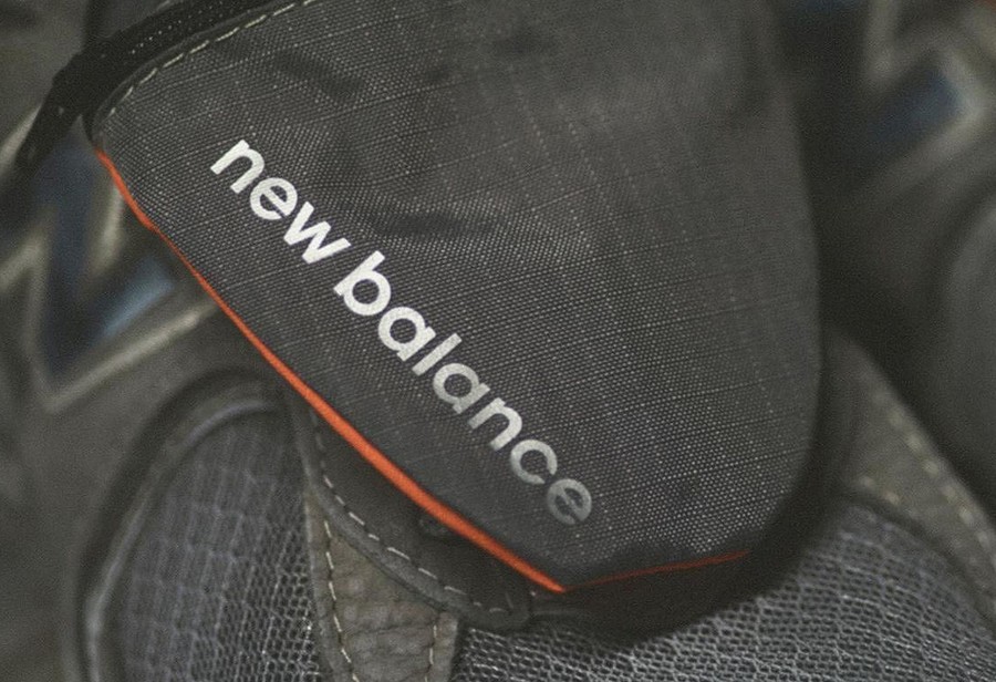 2002R,发售,New Balance  鞋子带兜又来了！这次是今年爆红的 NB 2002R！