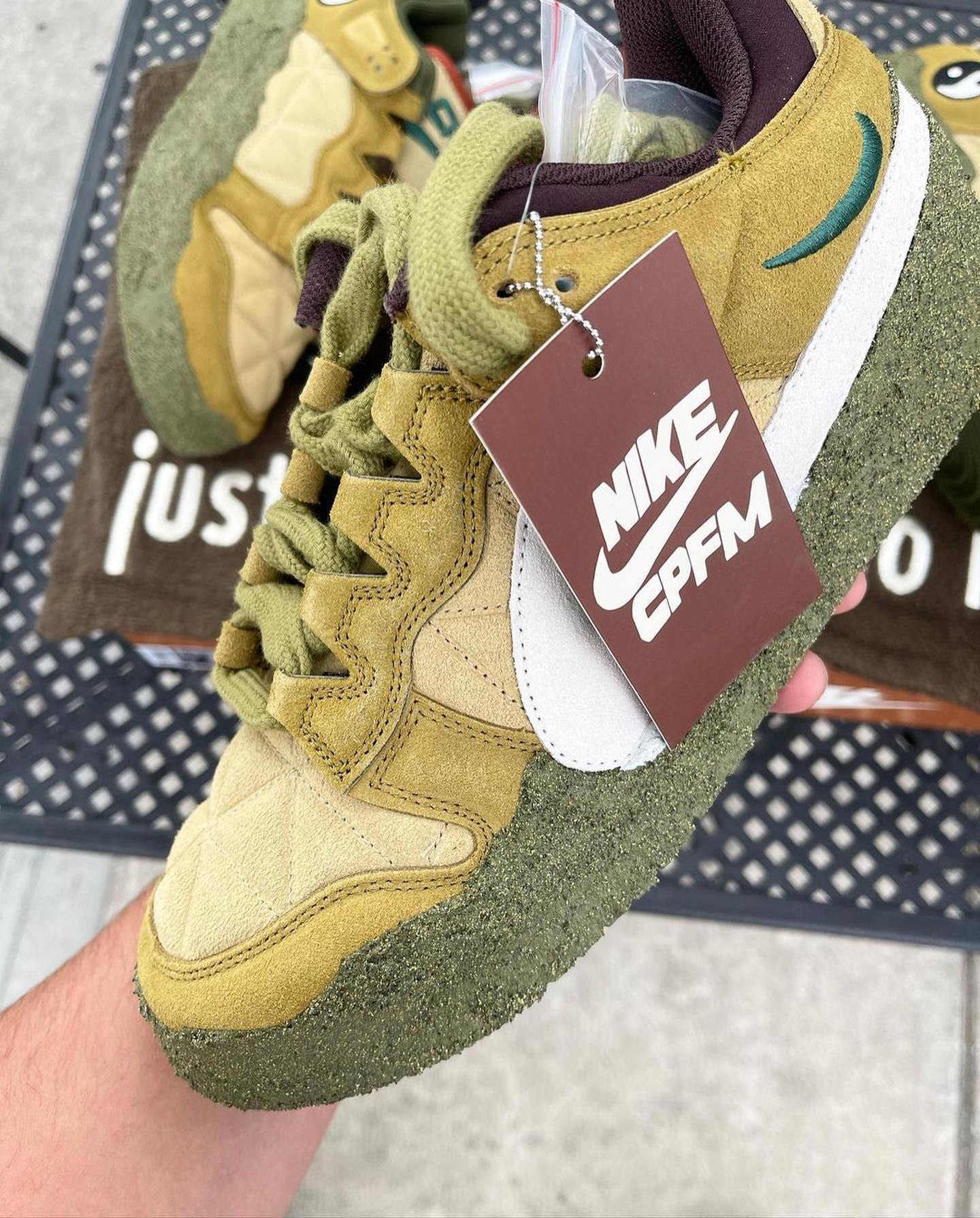 Dunk Low,Nike,CPFM  一只脚没钩子？爆款 CPFM x Nike Dunk 越看越怪...