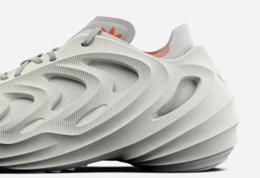 adidas,adiFOM Q  三叶草「新洞洞鞋」确认发售！侃爷 Foam Runner 瞬间不香了！
