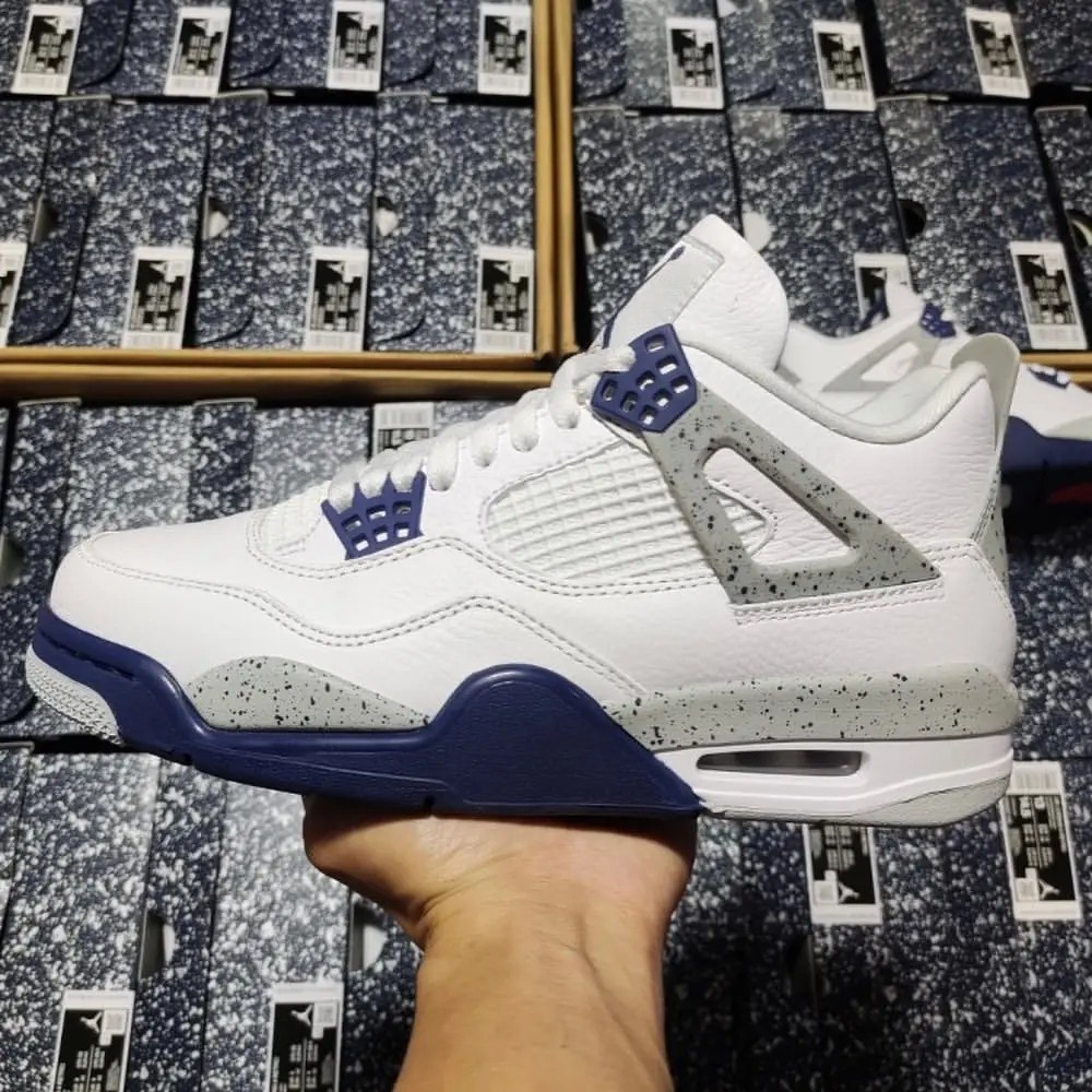 Air Jordan 4,Midnight Navy,DH6  这颜值怕是又要抢破头！「午夜蓝」AJ4 最新实物曝光！