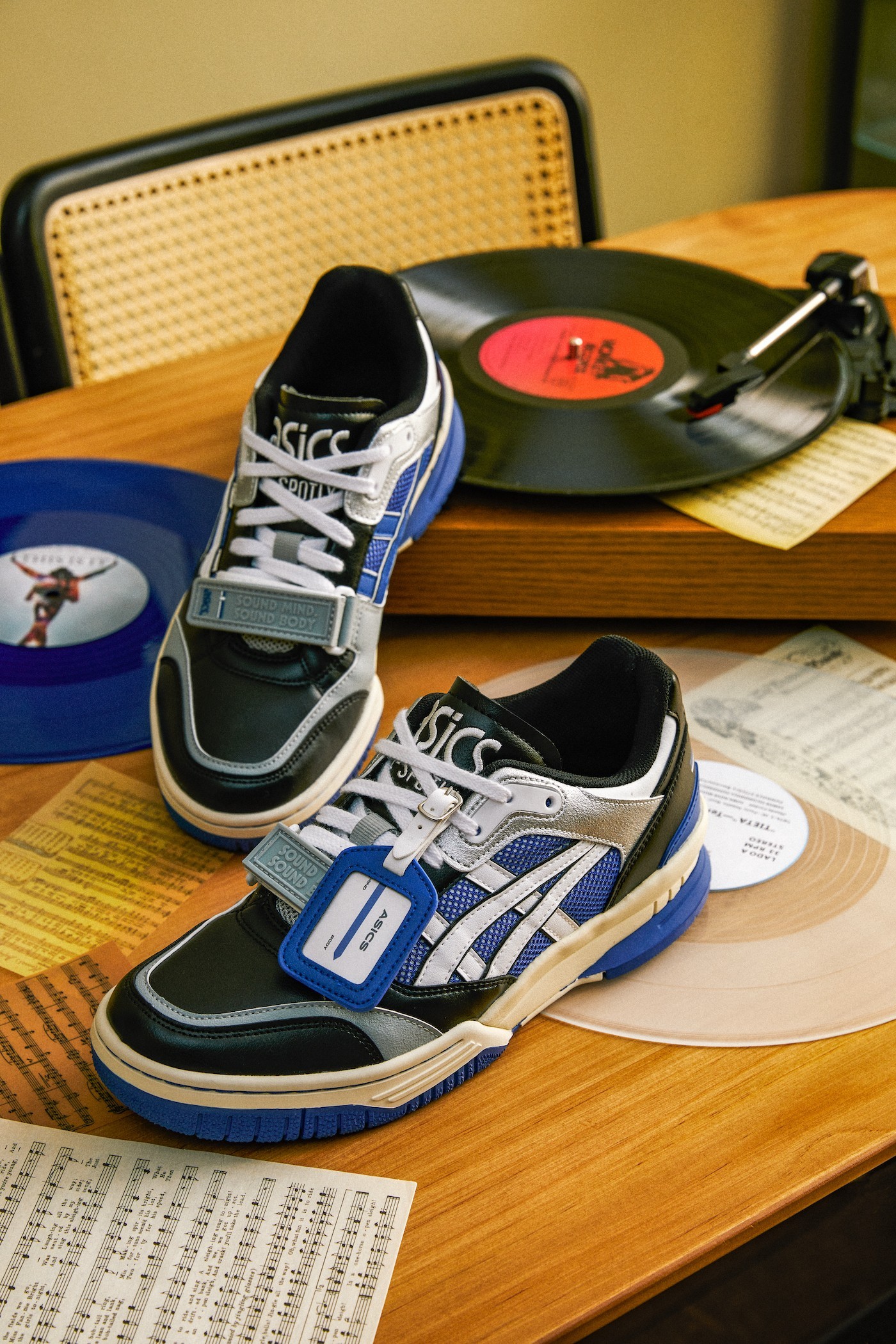 这双 asics og 球鞋新版本来了!