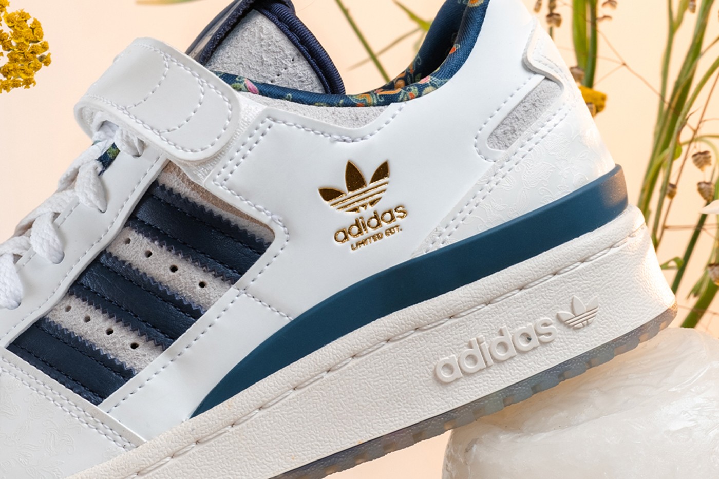 Limited Edt,adidas Originals,F  恐怕不好抢！限量 300 双的「阿迪新鞋」果然好看！