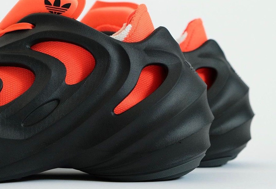 adidas,adiFOM Q  很快就要发售了！超火的三叶草洞洞鞋新配色实物曝光！