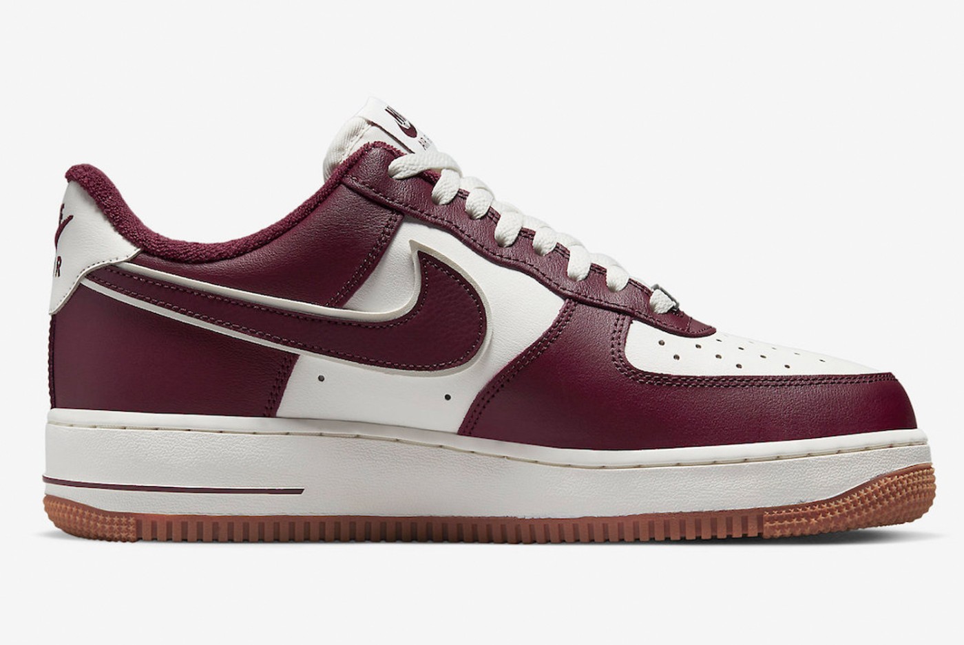 Nike,Air Force 1 Low  回归经典复古风！全新 Air Force 1 套装这个设计有点意思！