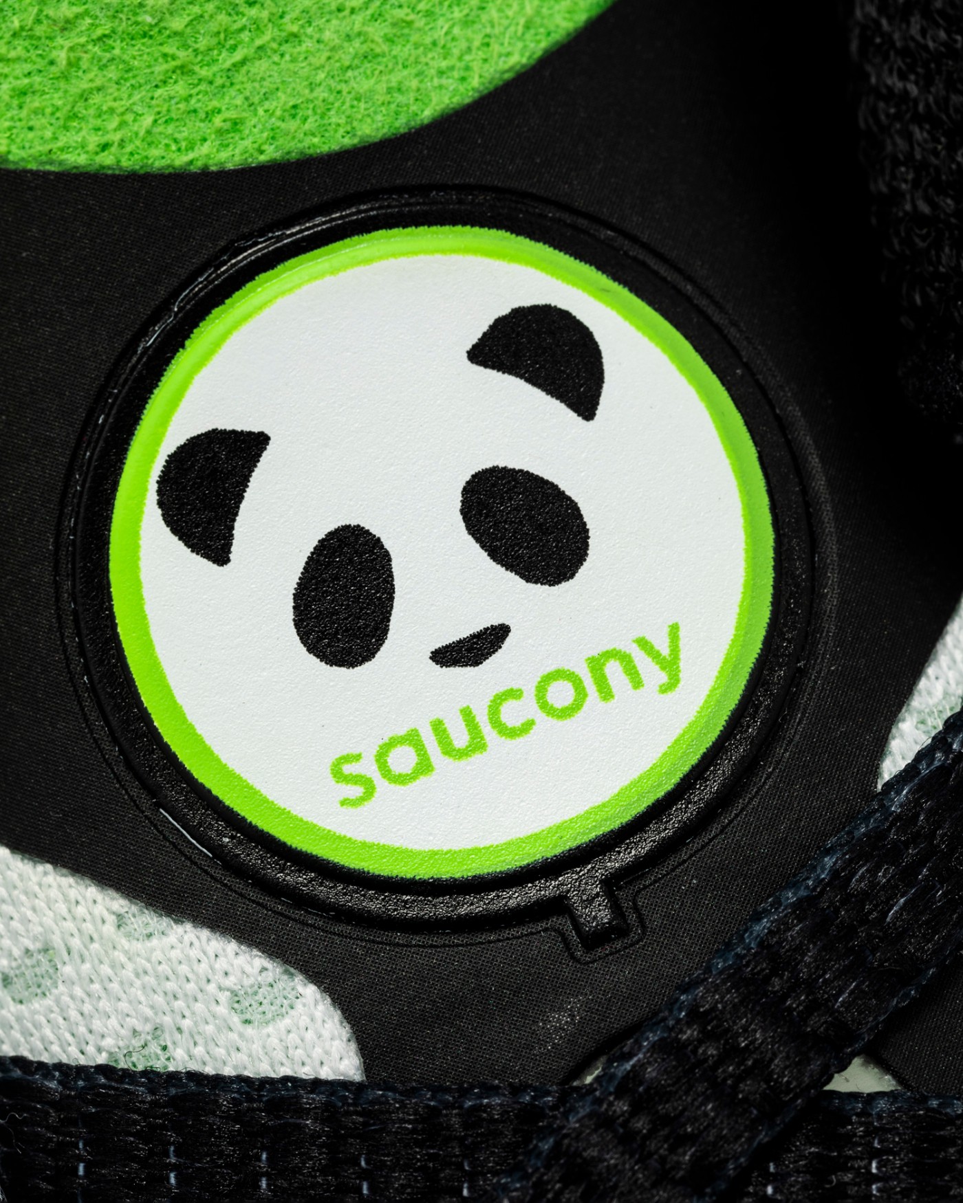 城市限定,啡鹏3,索康尼  大家都眼馋的「熊猫新鞋」天猫突袭！这次竟是特别版！