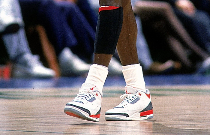 alternate fire red air jordan 3