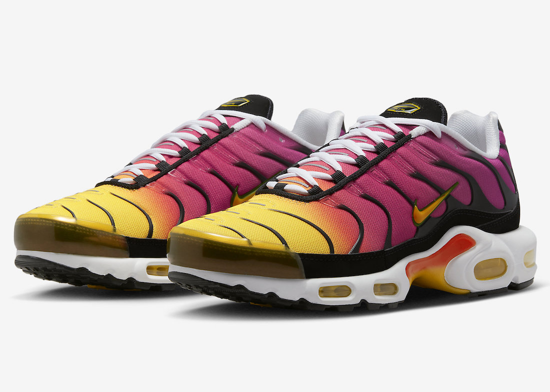 Nike,Air Max Plus,DX0755-600  炫彩造型装扮！全新 Air Max Plus 官图曝光！