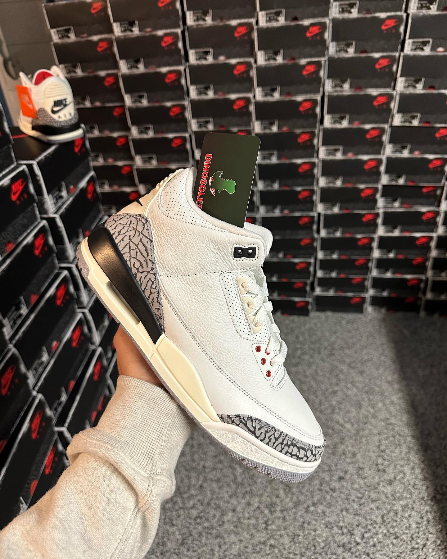 Air Jordan 3,White Cement Reim  「白水泥」AJ3 最新实物图泄露！网友：等不及了！