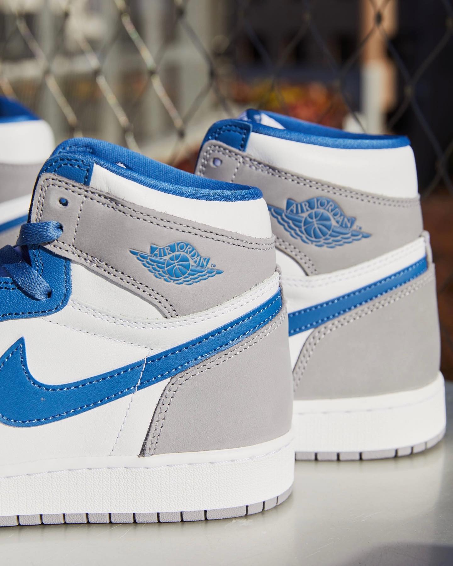 Air Jordan 1 High OG,True Blue  最新 35 周年纪念 AJ1 实物图来了！网友：越看越帅！