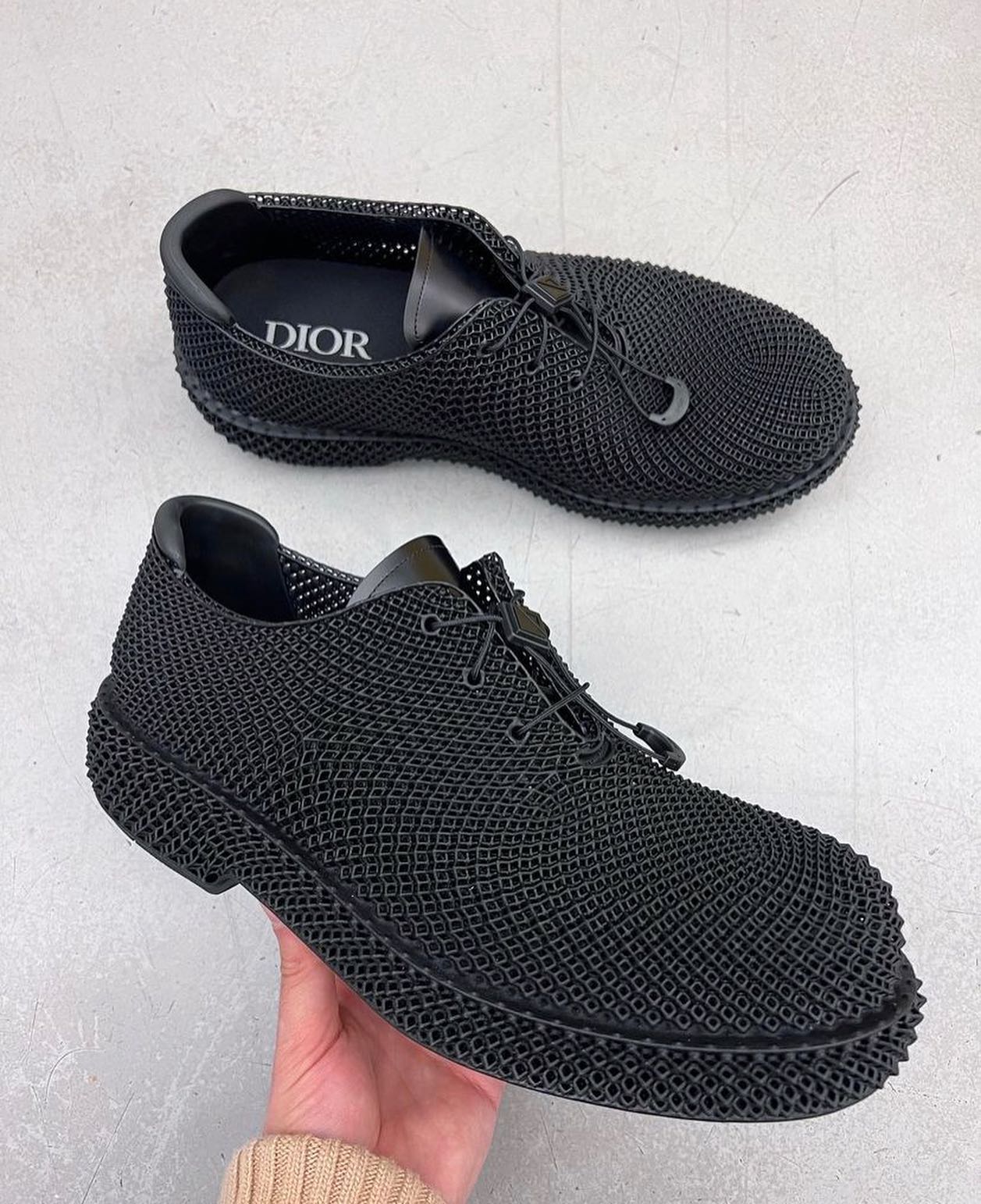 Dior,3D打印  Dior 新鞋曝光！网友：透气性应该不错…