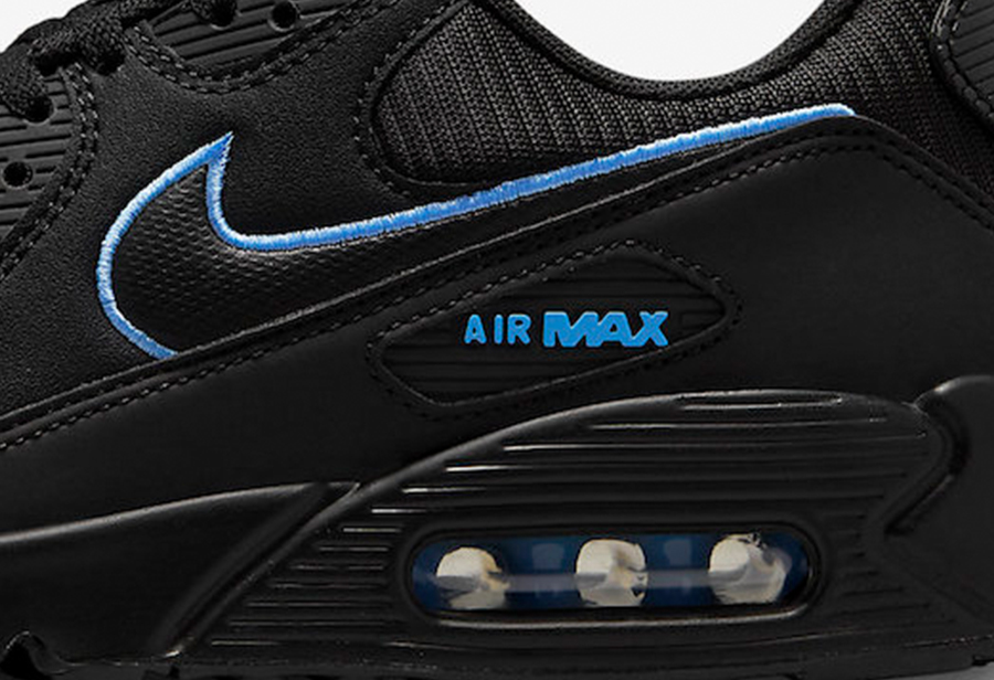 Nike，Air Max 90,FJ4218-001  「北卡黑武士」Air Max 90 新图曝光！鞋面材质有变化！
