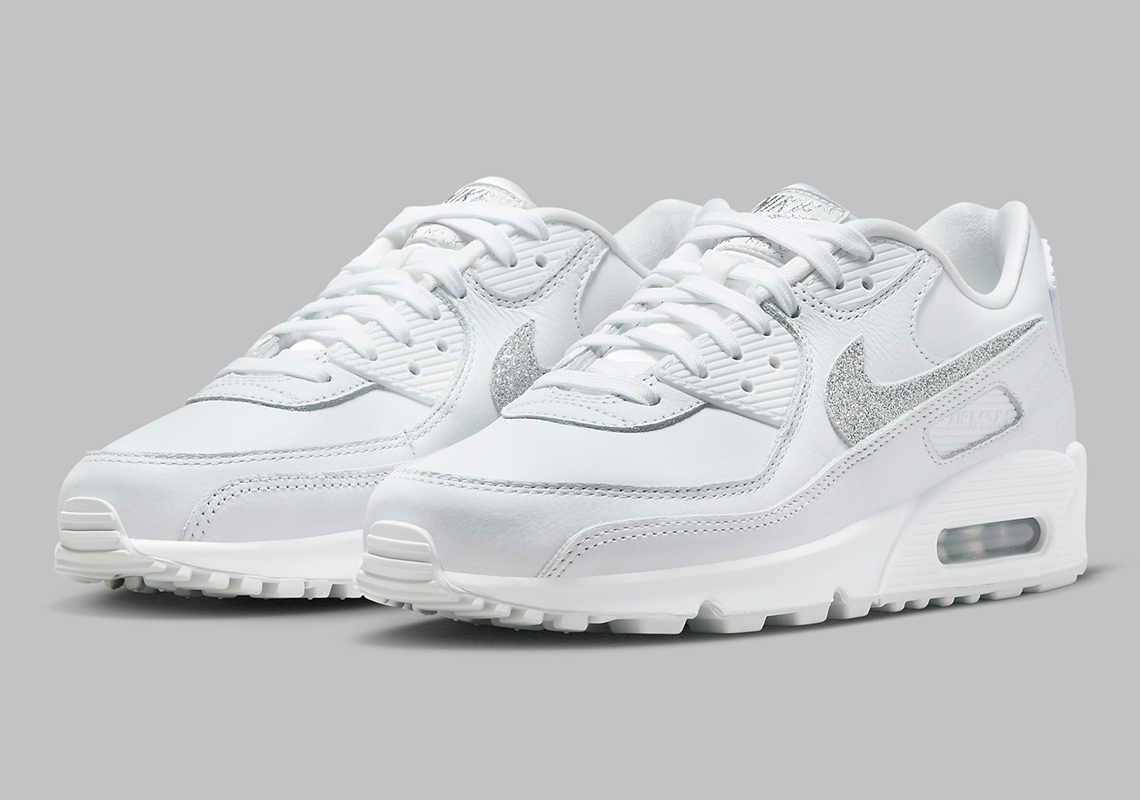 Nike Air Max 90,FJ4579-100  经典百搭！全新 Nike Air Max 90 曝光！