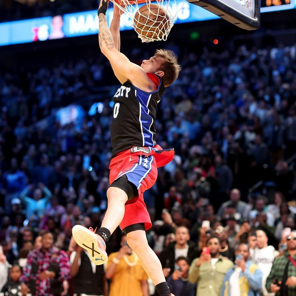 nba,詹姆斯,德罗赞,东契奇,库里,ua,nike,air  nba「新晋扣篮王」穿的