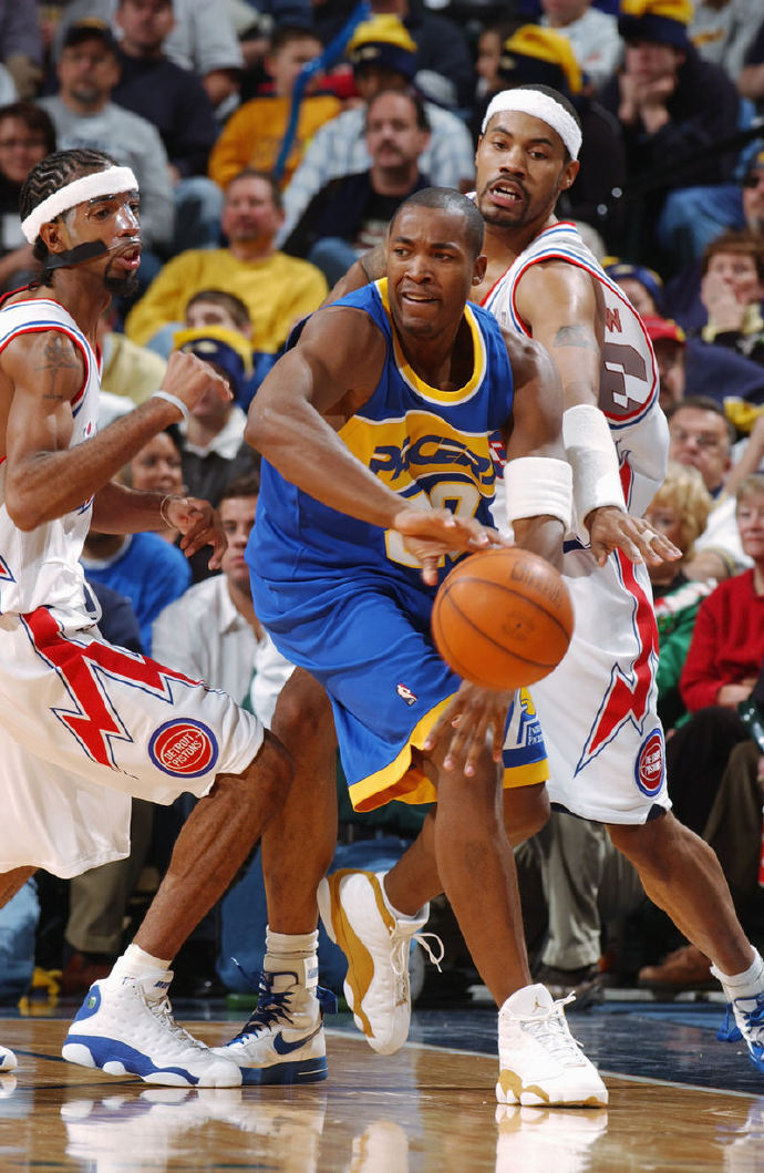 市价破三千苦等19年aj13首次复刻