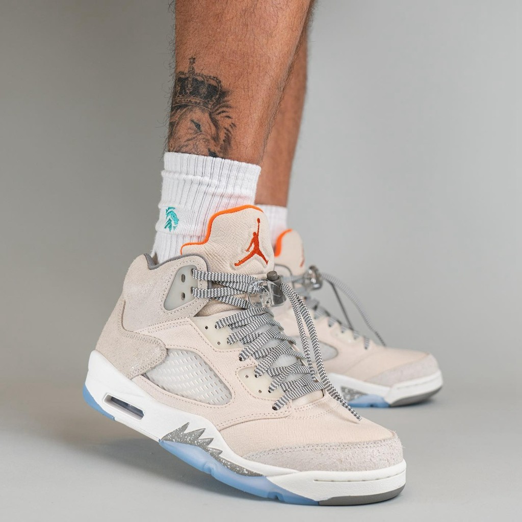 新配色 AJ5 实物上脚曝光！发售日期定了！ 球鞋资讯 FLIGHTCLUB中文站|SNEAKER球鞋资讯第一站