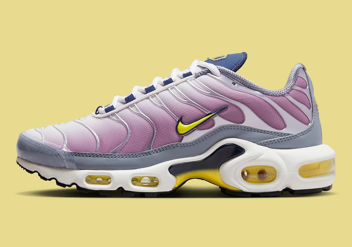 Nike,Air Max Plus,FN8007-500  小姐姐专属！薰衣草 Air Max Plus 太心动！