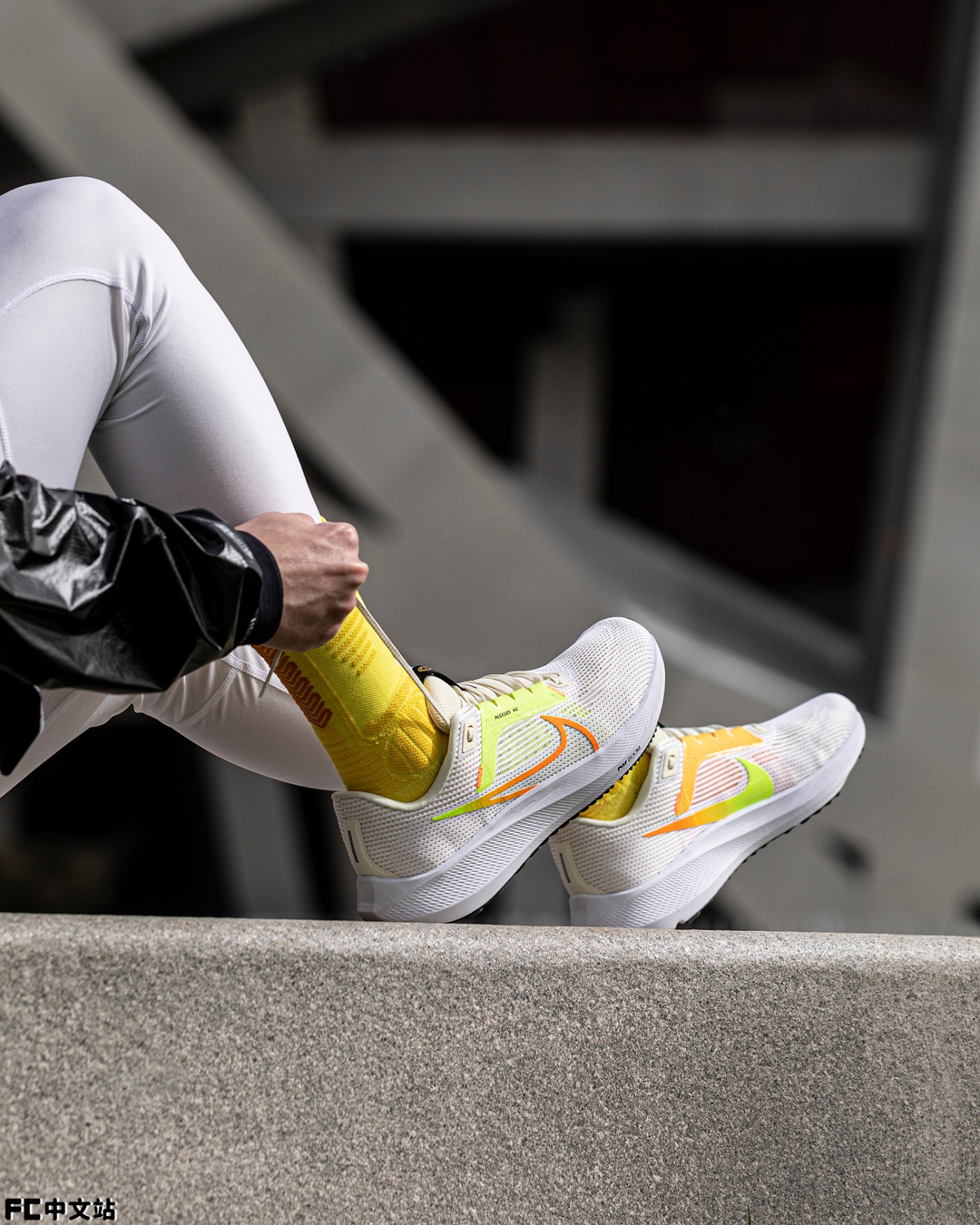 同时鞋面与鞋带部分,也不会出现压脚背的问题.