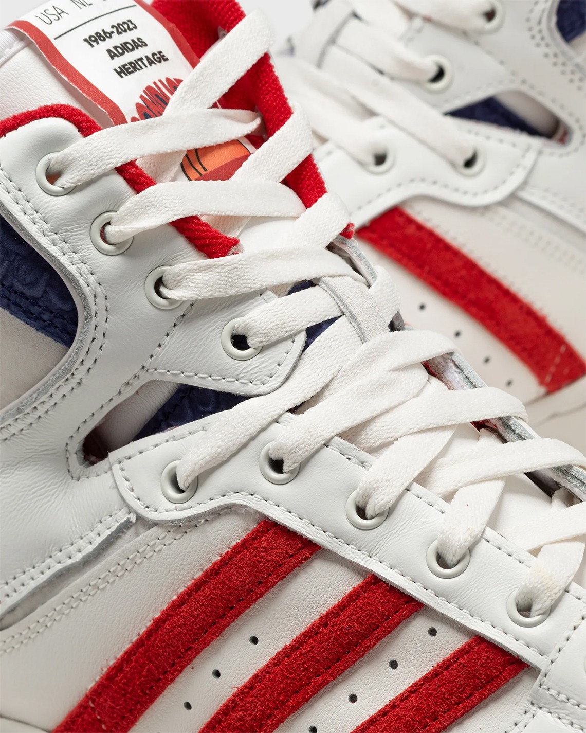 adidas conductor high,ie9938  尤因战靴曝光!还是尼克斯配色!