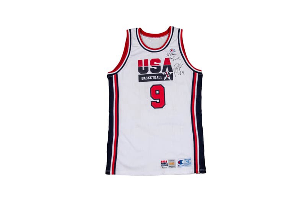 乔丹梦之队球衣落槌成交价居然高达