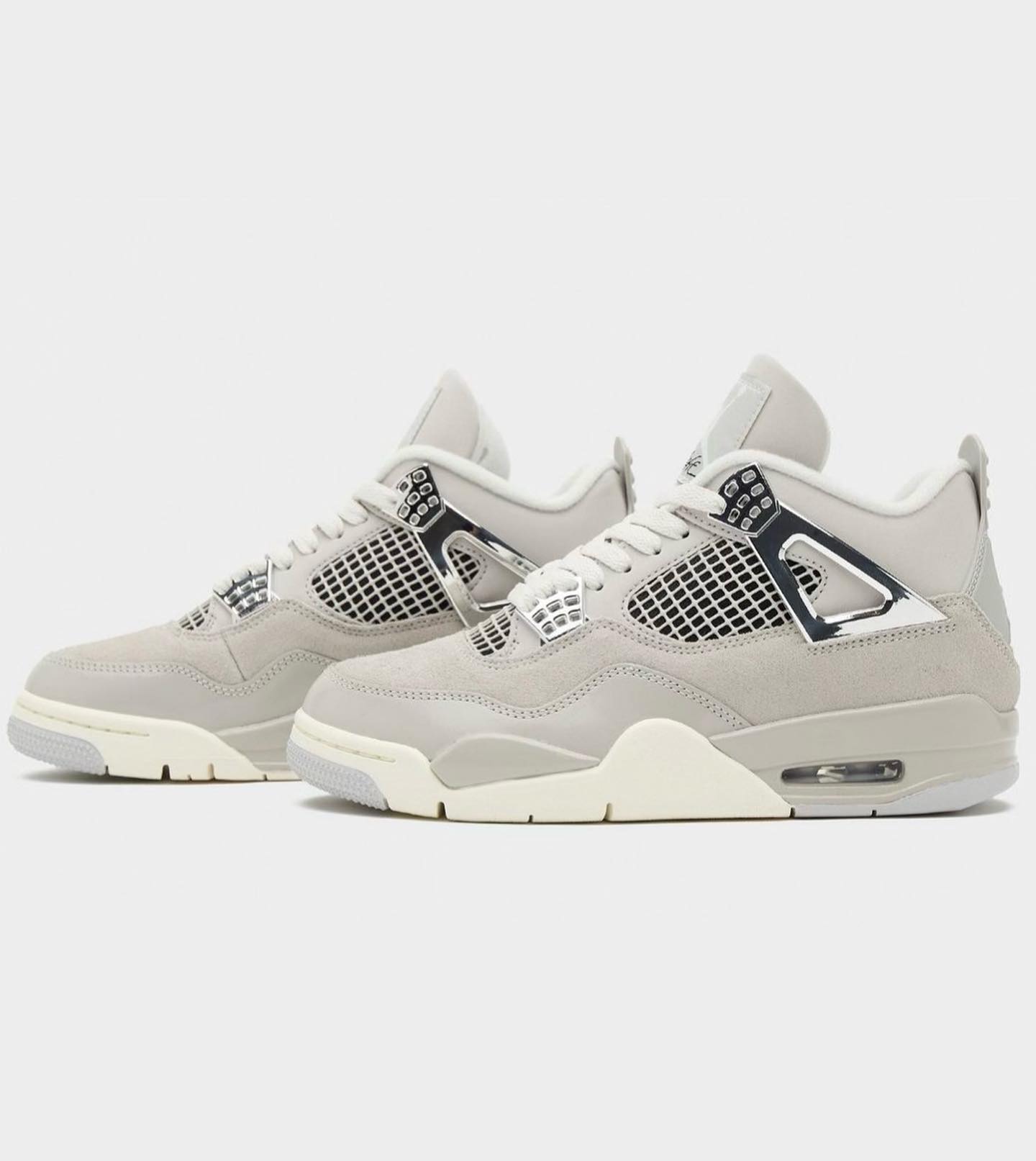 AJ,AJ4,Air Jordan 4,WMNS,Froze  都在等的「电镀银」AJ4 下月发售！会起飞吗？