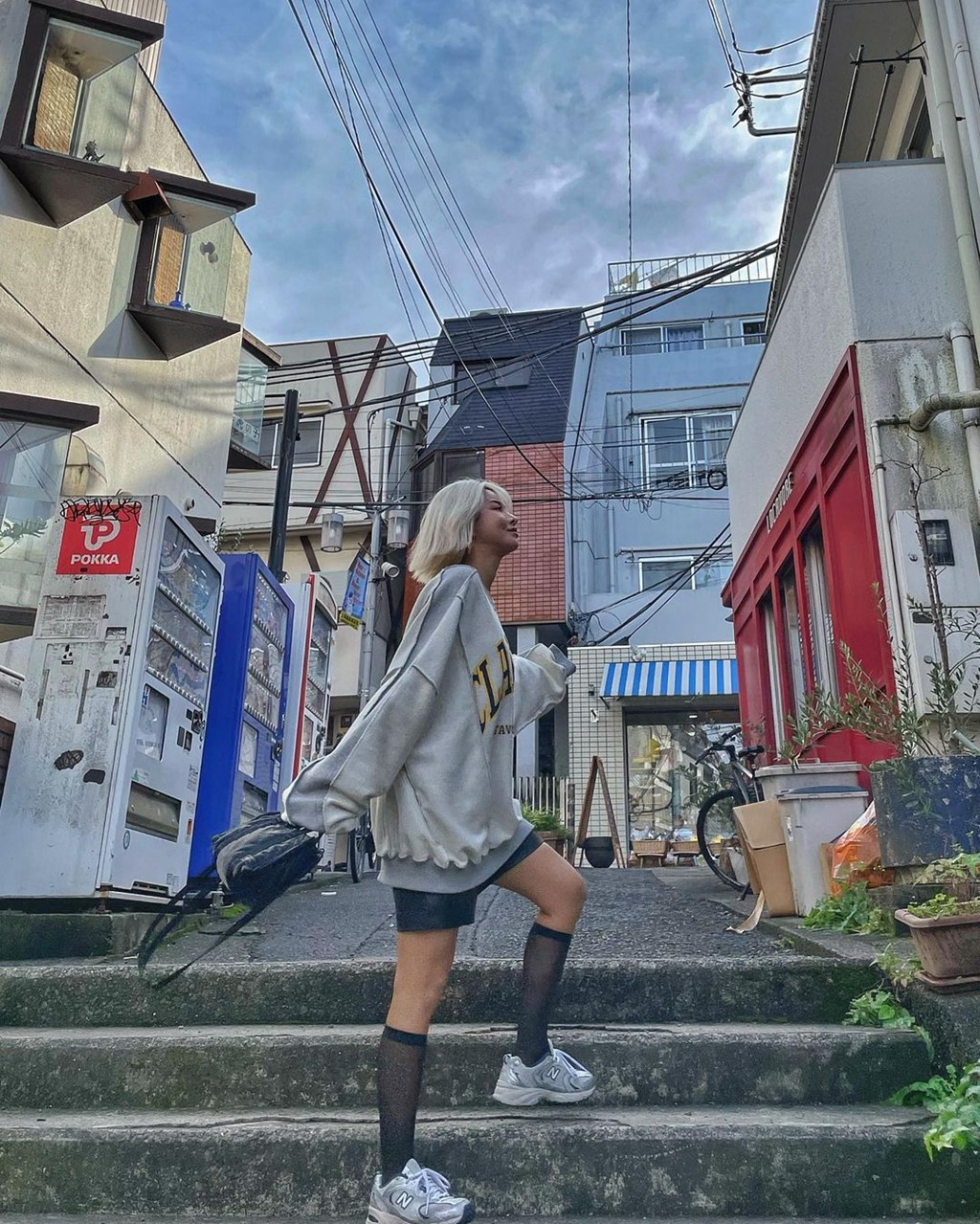 夏日球鞋女神特辑soda性感泳装配球鞋好身材的原因终于找到了