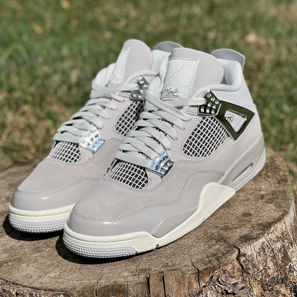 aj4 kaws grey