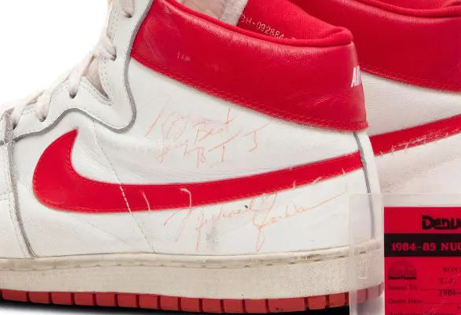 Nike,AiR  又一双「乔丹亲穿战靴」上架拍卖！恐怕又要破纪录！