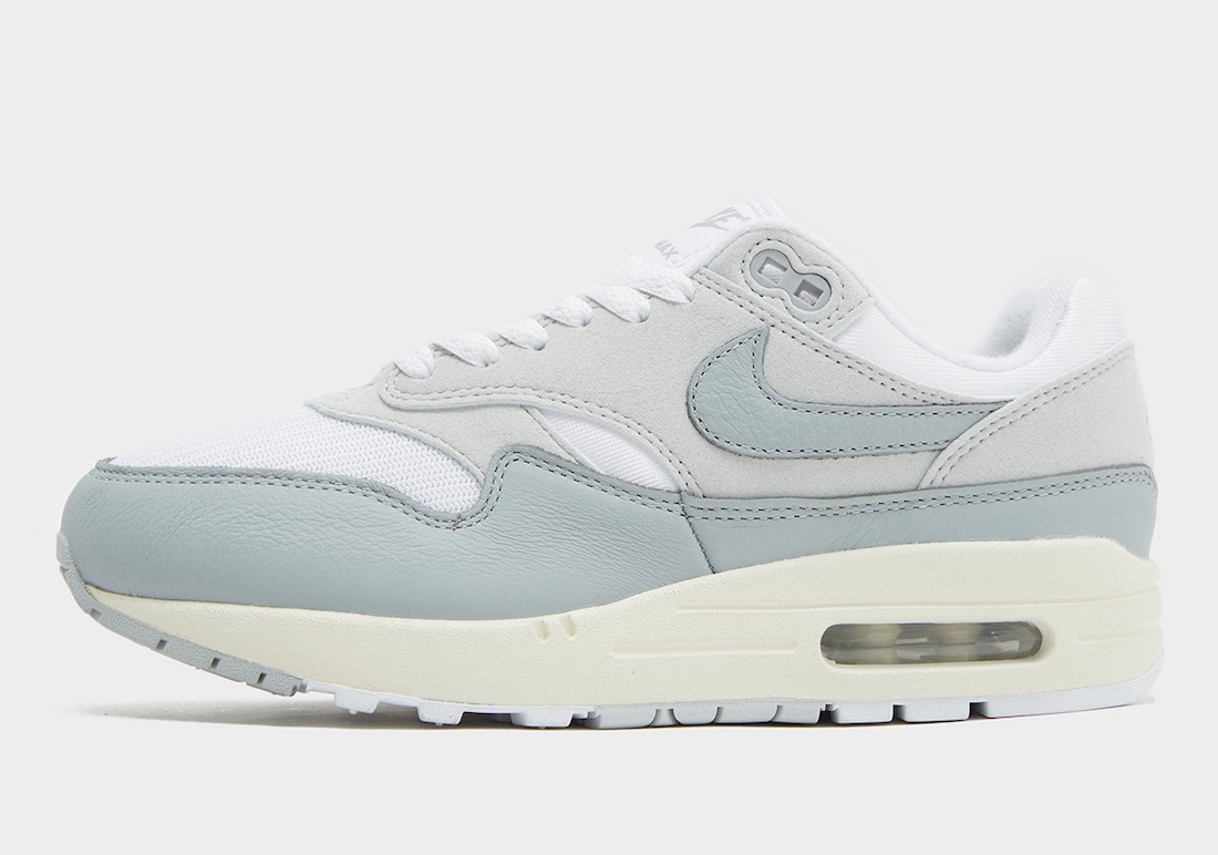 Nike Air Max 1,WMNS,DZ2628-105  经典百搭！全新 Nike Air Max 1 实物曝光！