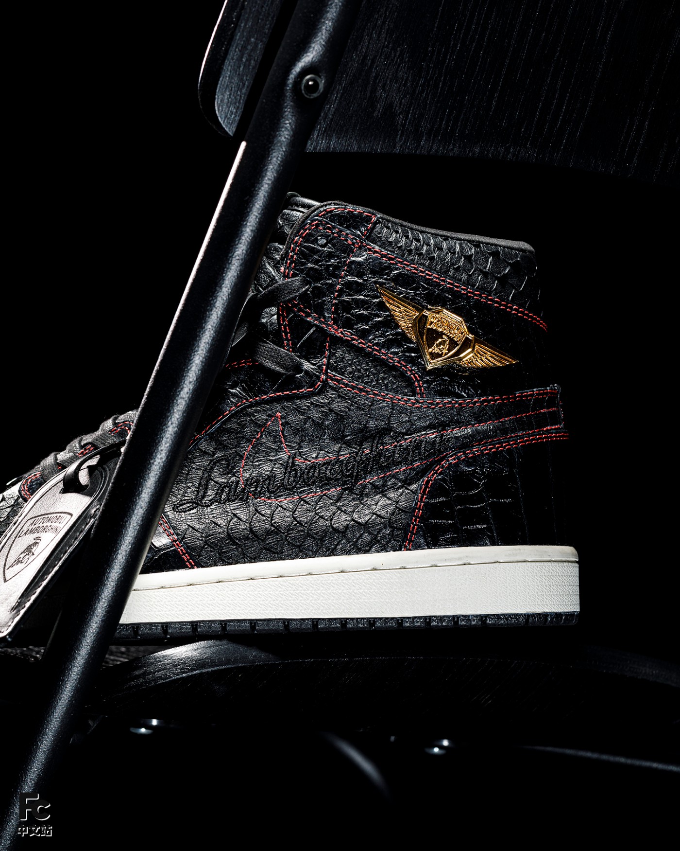 「兰博基尼联名球鞋」开箱上脚!看到别说不认识!