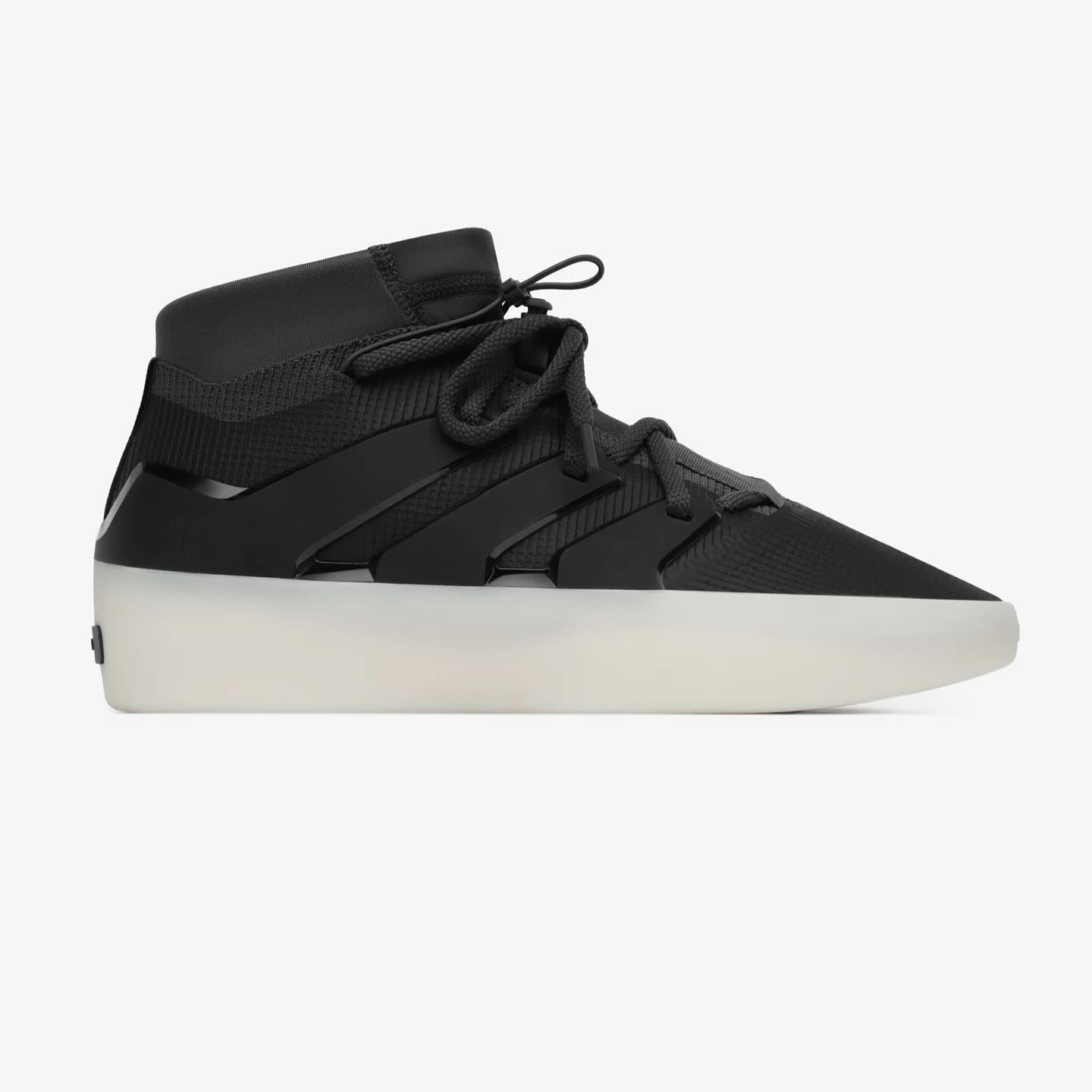 fear of god athletics,basketba  fog x adidas 球鞋今早登场!