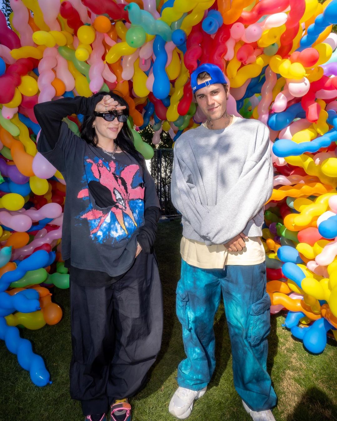 明星上脚,比伯,碧梨,泰勒·斯威夫特  碧梨黑丝大尺度回归鞋圈!