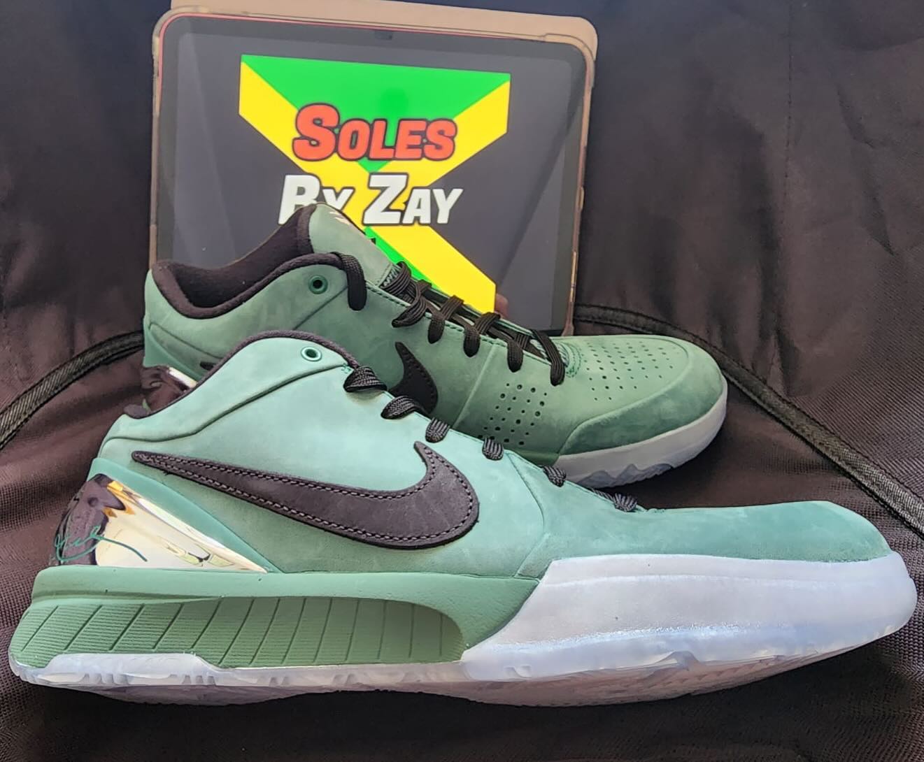 nike,kobe,kobe 4 protro,bicoas  「海岸」配色科比 4 实物曝光!