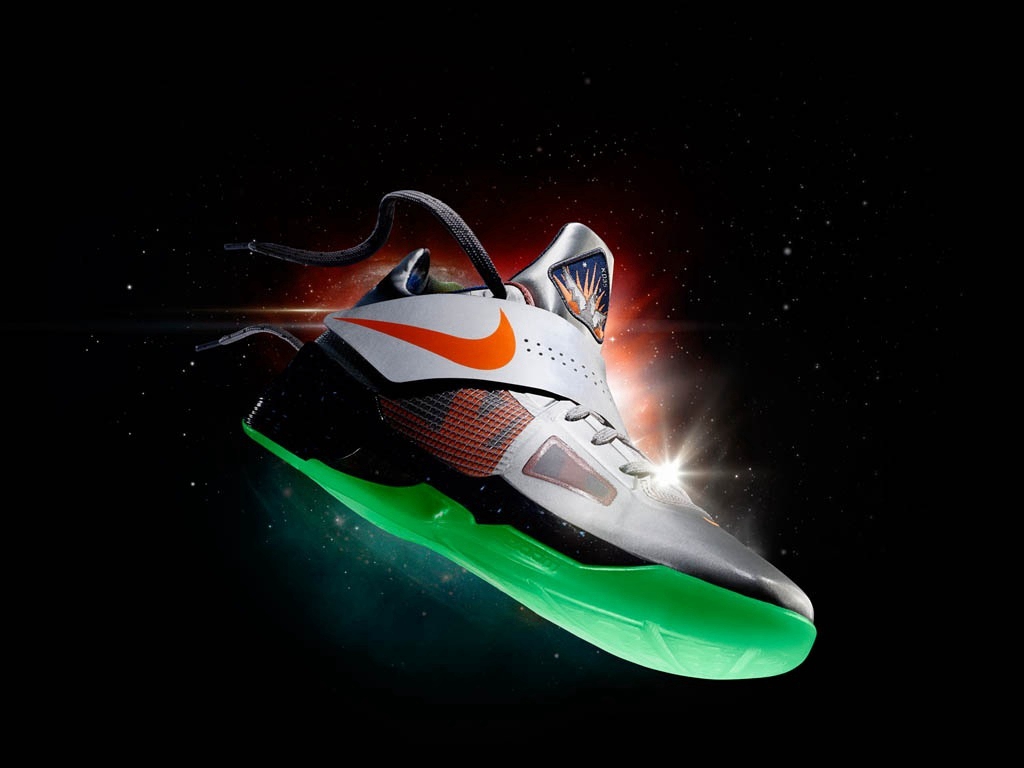 Nike,KD4,Galaxy,FD2635-001  杜兰特亲晒！银河 KD4 登场倒计时！