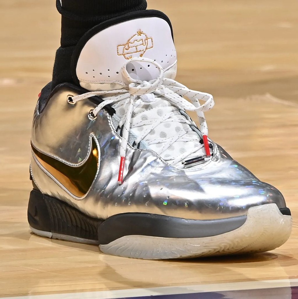 nba上脚合集kobe战靴扎堆哪双最帅