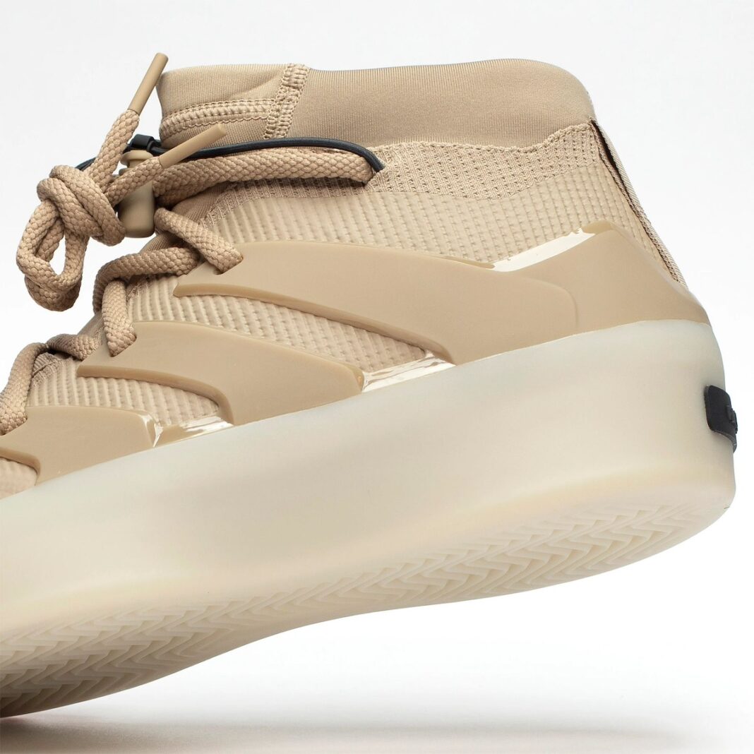 美元发售日期:3 月 3 日货号:ie6180adidas fear of god athletics 1