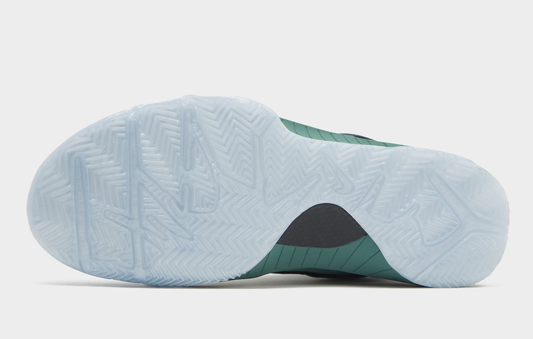 Nike,Kobe,Kobe 4 Protro,Girl D  越看越顺眼！电镀绿 Kobe 4 最新实物曝光！