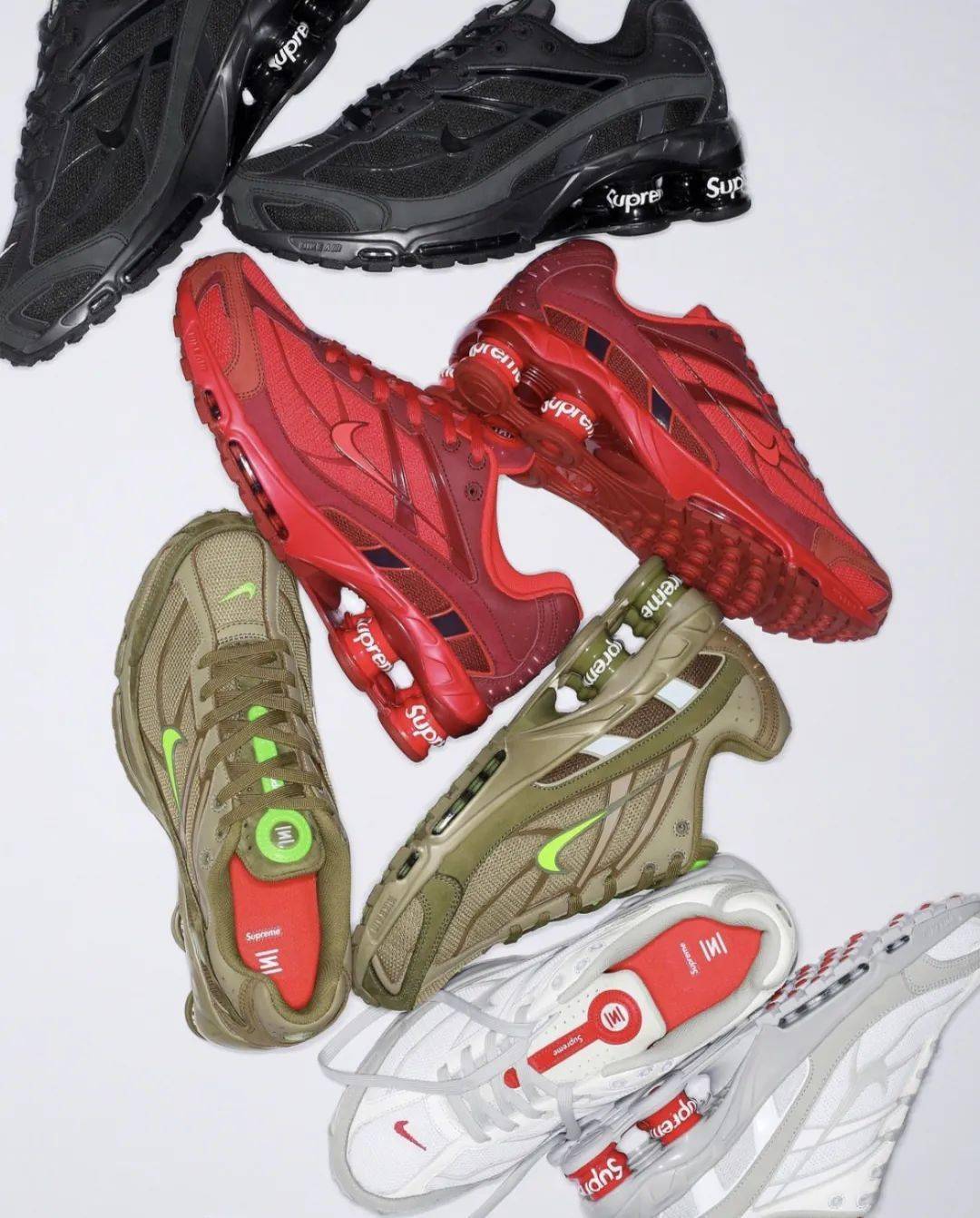 Nike,AR3565-101,Shox R4,AR3565  大牌抢着联名的这个 Nike 鞋型有新配色了！