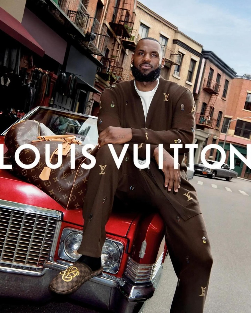 Louis Vuitton,詹姆斯,定制,Nike,Air  顶级奢华！「LV x 詹姆斯 AZG」真做出来了…
