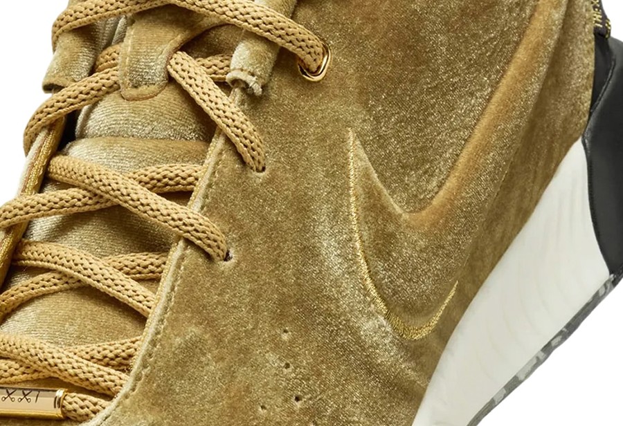 Nike,LeBron 21,The Shop  詹姆斯亲穿的「联名战靴」确认市售！日期有了！