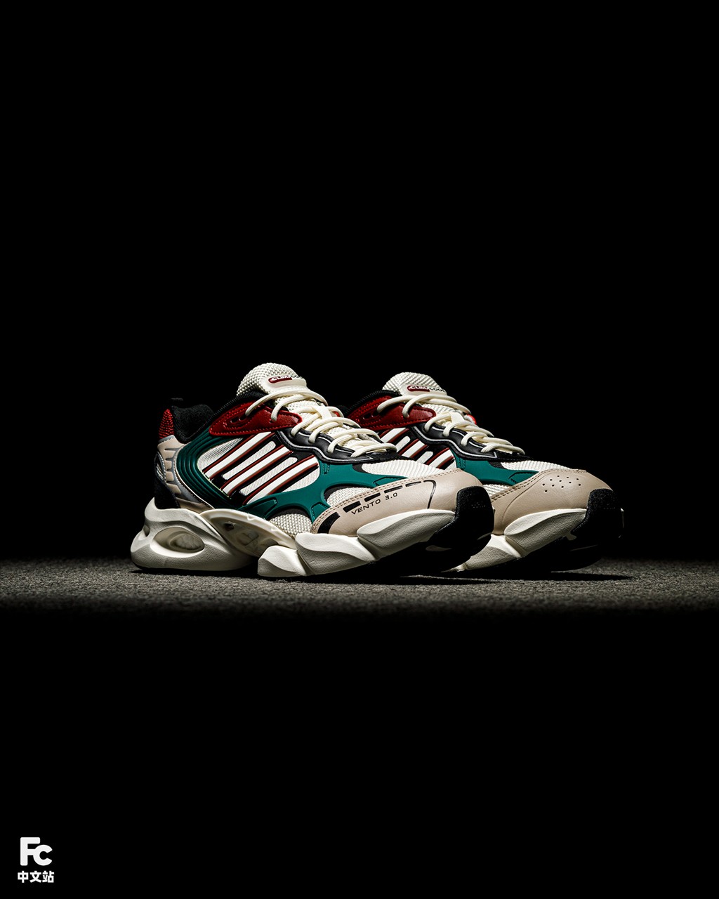 adidas,CLIMACOOL,VENTO 3.0,JP9  有 GUCCI 联名那味儿了！超火的「空调鞋」新配色开箱！