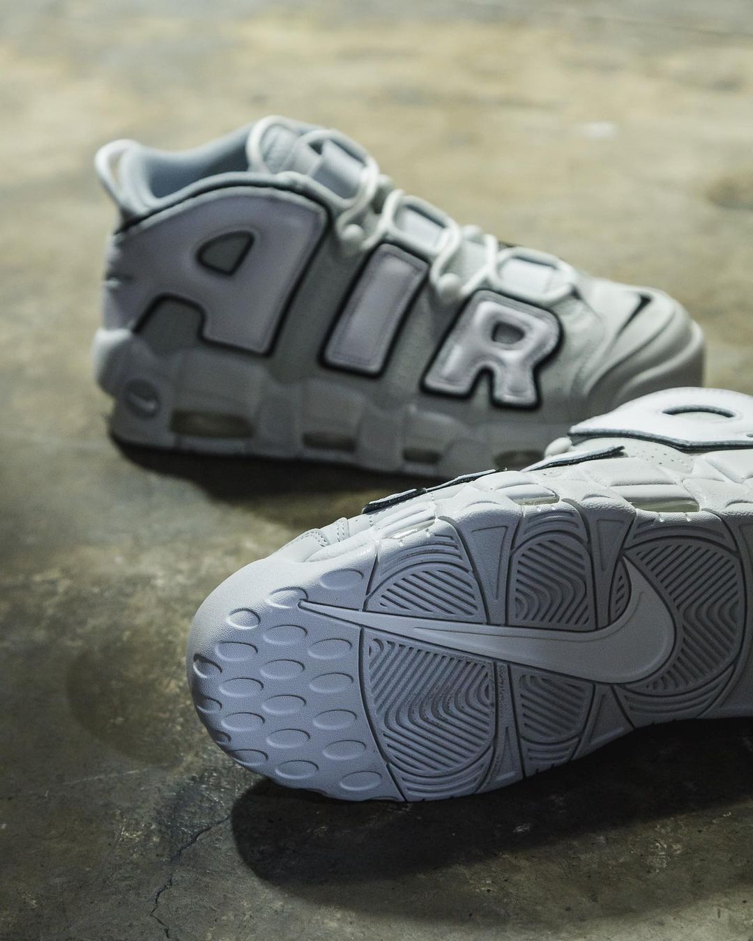 Nike,Air More Uptempo Low,Trip  终于等来！低帮版「大 Air」实物来了！