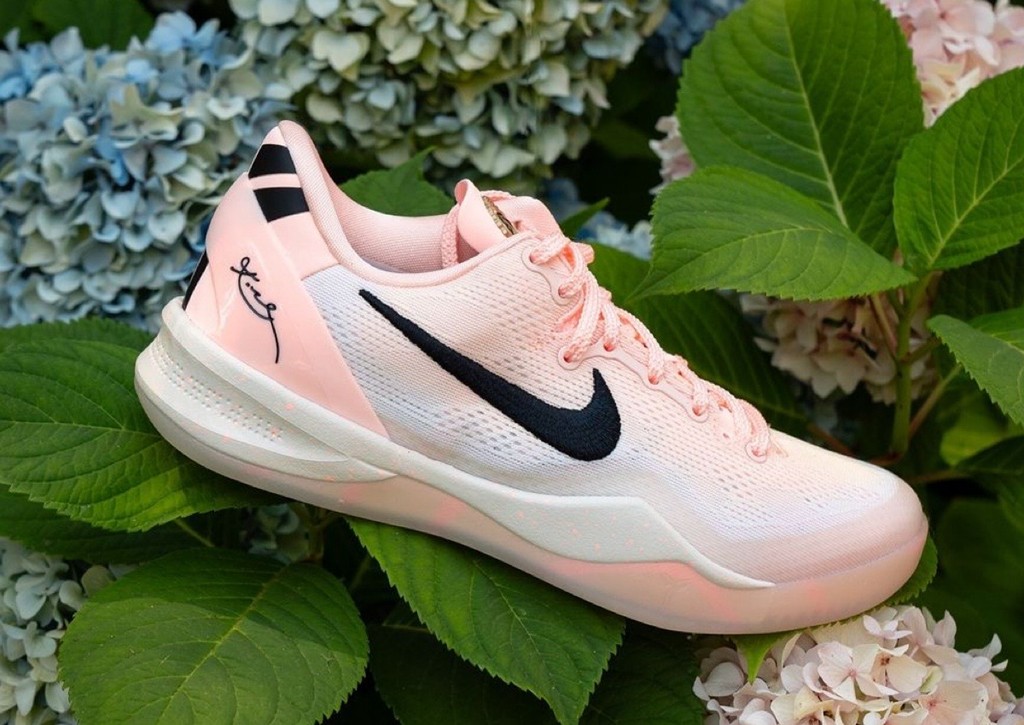 Kobe 8 Protro,PE,EYBL  这双「最美 Kobe 8」有实物图了！网友：快市售！