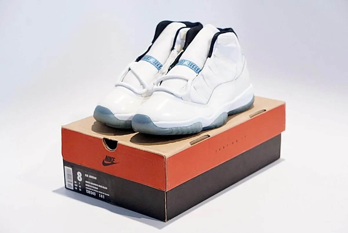 CT8012-104,AJ11,Air Jordan 11  最新实物图片！年底「传奇蓝 AJ11」的日期记好了！