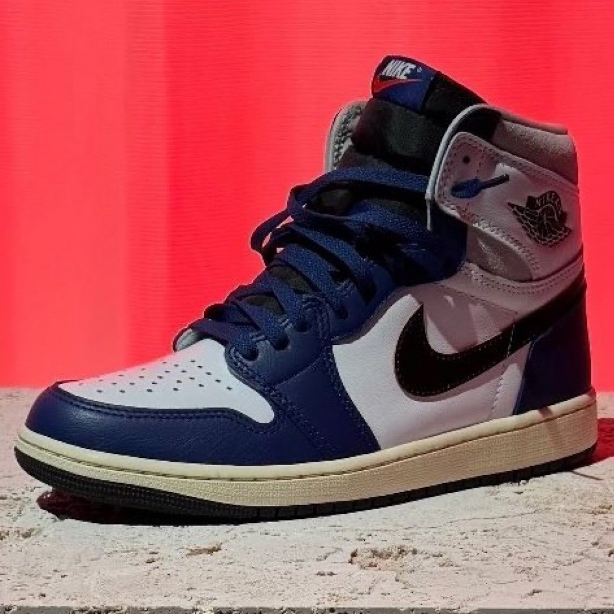 DZ5485-100,AJ1,Air Jordan 1  庆祝 40 周年！一双新的 AJ1 即将登场！