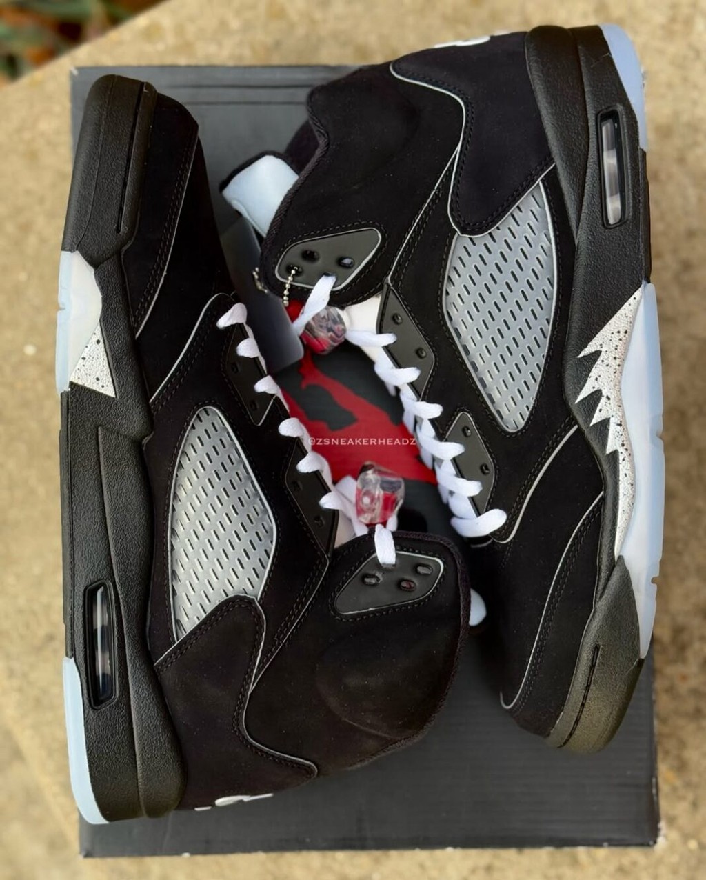 Air Jordan 5,Black Metallic Re  黑银 AJ5 最新实物！你准备好了吗？