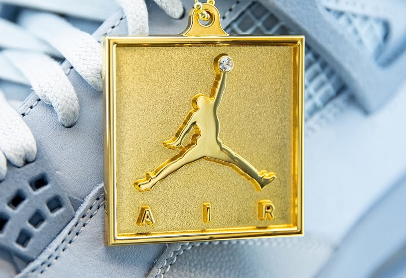 UNC,Air Jordan 4,AJ4,北卡  官方出品的「北卡」AJ4，细节太奢华了！